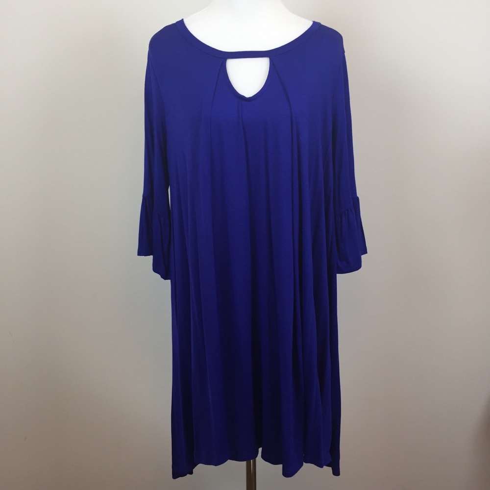 Umgee Blue NWT Keyhole Bell Sleeve Dress
